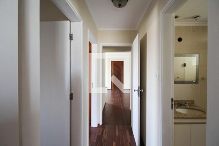 Apartamento para alugar com 115m², 3 quartos e 2 vagas Apartamento para alugar com 115m², 3 quartos e 2 vagasCorredor