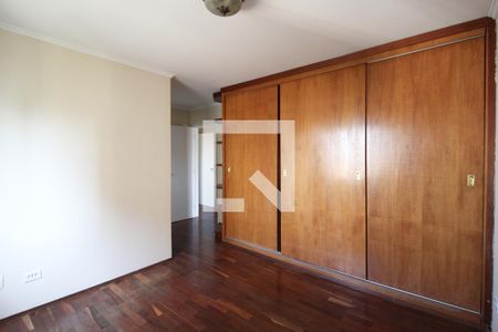 Apartamento para alugar com 115m², 3 quartos e 2 vagas Apartamento para alugar com 115m², 3 quartos e 2 vagasSuíte