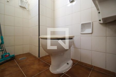 Apartamento para alugar com 115m², 3 quartos e 2 vagas Apartamento para alugar com 115m², 3 quartos e 2 vagasBanheiro de Serviço
