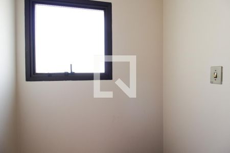 Apartamento para alugar com 115m², 3 quartos e 2 vagas Apartamento para alugar com 115m², 3 quartos e 2 vagasQuarto de Serviço