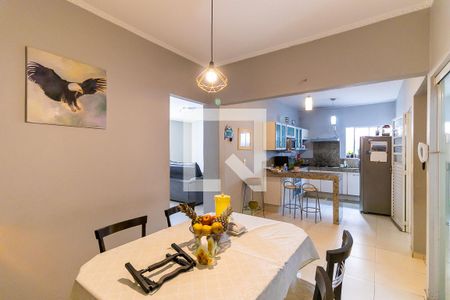 Casa à venda com 170m², 4 quartos e 3 vagasSala de jantar