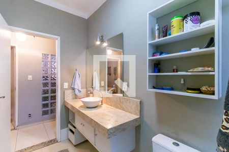 Casa à venda com 170m², 4 quartos e 3 vagasBanheiro social