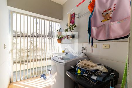 Casa à venda com 170m², 4 quartos e 3 vagasÁrea de serviço