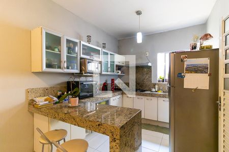 Casa à venda com 170m², 4 quartos e 3 vagasCozinha