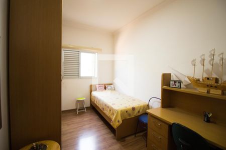 Casa à venda com 290m², 5 quartos e 8 vagasQuarto 2