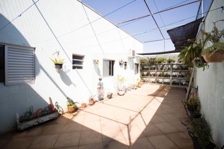 Casa à venda com 290m², 5 quartos e 8 vagasQuintal