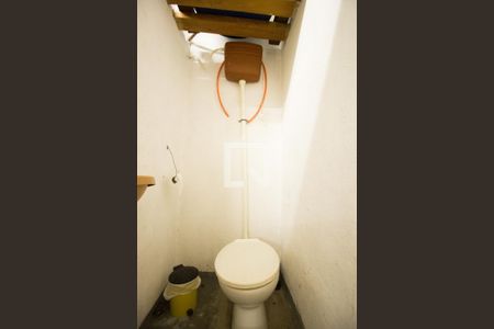 Casa à venda com 290m², 5 quartos e 8 vagasBanheiro Social