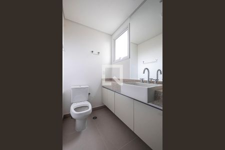 Apartamento para alugar com 98m², 2 quartos e 2 vagasSuíte 1 - Banheiro