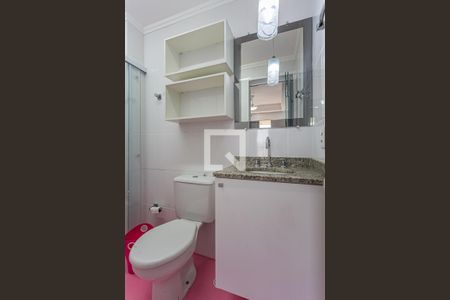 Apartamento à venda com 84m², 2 quartos e 2 vagasBanheiro da Suite