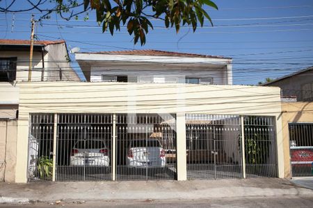 Casa para alugar com 250m², 5 quartos e 3 vagasFachada