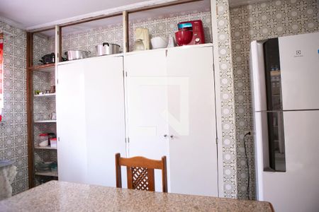 Casa para alugar com 250m², 5 quartos e 3 vagasCozinha - Armários