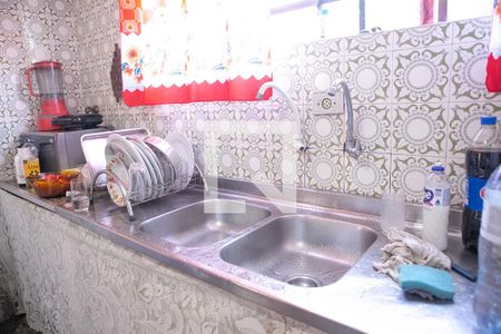 Casa para alugar com 250m², 5 quartos e 3 vagasCozinha - Torneira