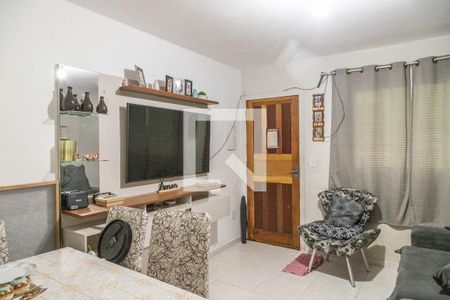 Casa de condomínio à venda com 65m², 2 quartos e 1 vagaSala