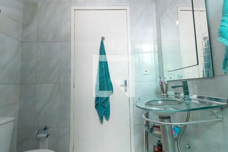 Casa à venda com 250m², 3 quartos e 2 vagasBanheiro 1