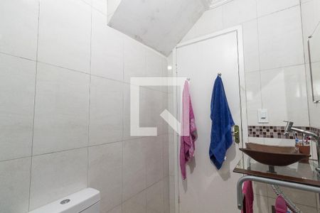 Casa à venda com 250m², 3 quartos e 2 vagasBanheiro da Suíte