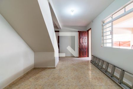Sala de casa para alugar com 4 quartos, 140m² em Vila Campestre, São Paulo