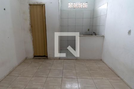 Sala de casa para alugar com 1 quarto, 32m² em São Gonçalo, Salvador