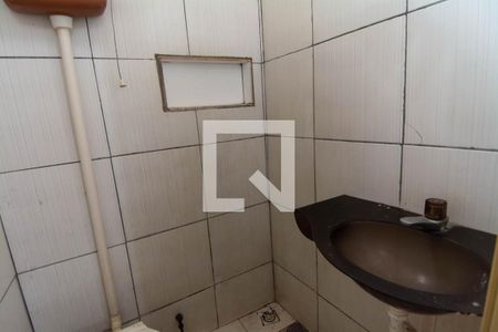 Casa para alugar com 32m², 1 quarto e sem vaga Casa para alugar com 32m², 1 quarto e sem vagaBanheiro