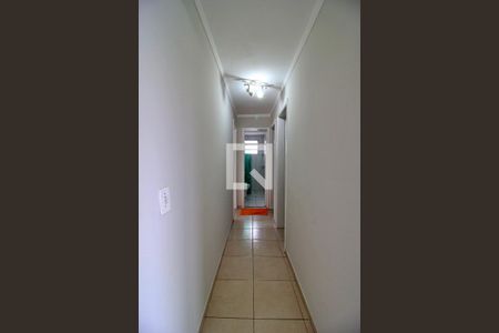 Corredor de apartamento à venda com 3 quartos, 196m² em Vila São Pedro, Santo André