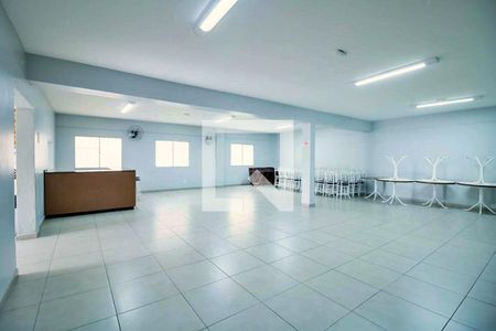 Apartamento à venda com 196m², 3 quartos e 2 vagas Apartamento à venda com 196m², 3 quartos e 2 vagasÁrea comum - Salão de festas