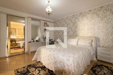 Casa à venda com 350m², 3 quartos e 3 vagasSuíte