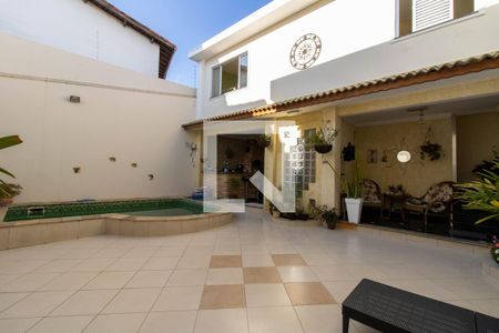 Casa à venda com 350m², 3 quartos e 3 vagasÁrea Externa