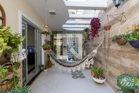 Casa à venda com 350m², 3 quartos e 3 vagasÁrea Externa