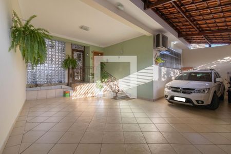 Casa à venda com 350m², 3 quartos e 3 vagasGaragem