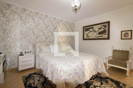 Casa à venda com 350m², 3 quartos e 3 vagasSuíte