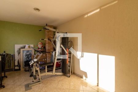 Casa à venda com 350m², 3 quartos e 3 vagasQuarto de Serviço / Academia