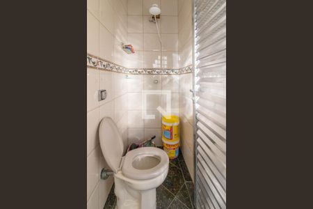 Casa à venda com 350m², 3 quartos e 3 vagasBanheiro da Área Gourmet