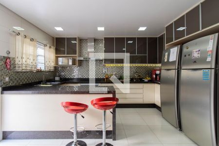 Casa à venda com 350m², 3 quartos e 3 vagasCozinha