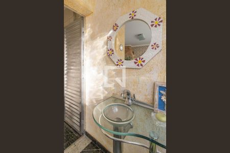 Casa à venda com 350m², 3 quartos e 3 vagasBanheiro da Área Gourmet