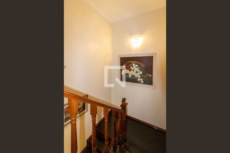 Casa à venda com 350m², 3 quartos e 3 vagasEscada