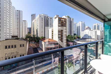 Varanda de kitnet/studio à venda com 1 quarto, 40m² em Itaim Bibi, São Paulo
