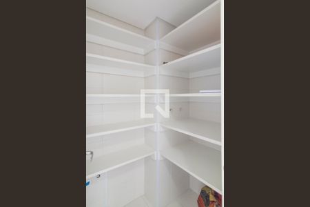 Apartamento à venda com 135m², 3 quartos e 2 vagas Apartamento à venda com 135m², 3 quartos e 2 vagasDespensa