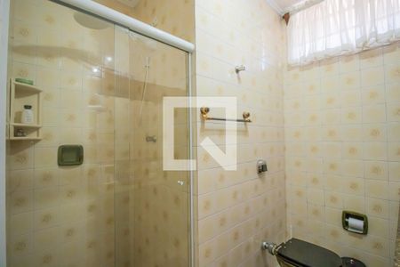 Casa à venda com 170m², 4 quartos e 2 vagasBanheiro 1