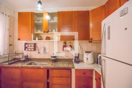 Casa à venda com 170m², 4 quartos e 2 vagasCozinha 