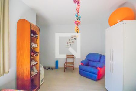 Casa à venda com 170m², 4 quartos e 2 vagasQuarto 4