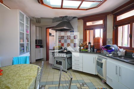 Casa para alugar com 400m², 3 quartos e 6 vagasCozinha