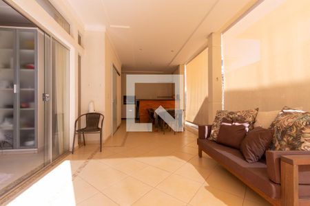 Área Externa de casa de condomínio para alugar com 3 quartos, 299m² em Jardins Madri, Goiânia