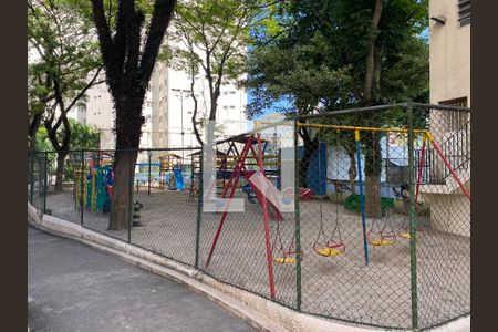 Apartamento para alugar com 80m², 2 quartos e 1 vaga Apartamento para alugar com 80m², 2 quartos e 1 vagaÁrea comum - Playground