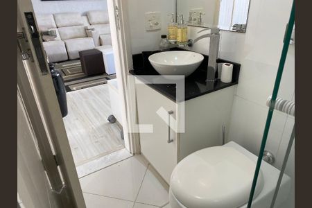 Apartamento para alugar com 80m², 2 quartos e 1 vaga Apartamento para alugar com 80m², 2 quartos e 1 vagaBanheiro