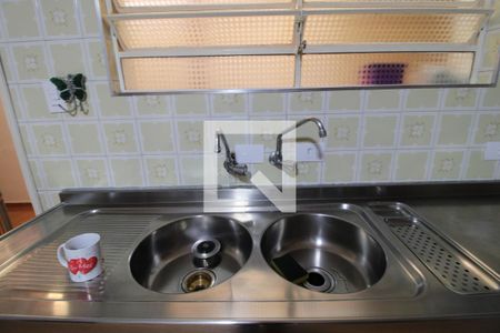 Casa à venda com 91m², 2 quartos e 2 vagasPia da cozinha