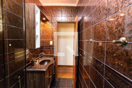 Casa à venda com 300m², 3 quartos e 2 vagasBanheiro Social