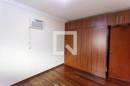 Suíte de casa à venda com 3 quartos, 300m² em São Marcos, Belo Horizonte