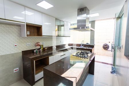 Casa à venda com 300m², 3 quartos e 2 vagasCozinha