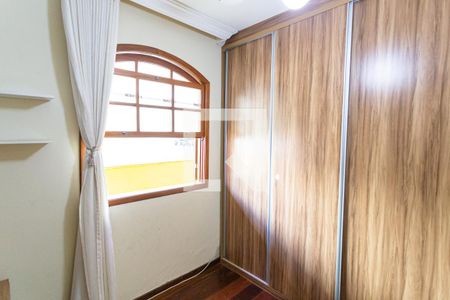Casa à venda com 300m², 3 quartos e 2 vagasQuarto 2