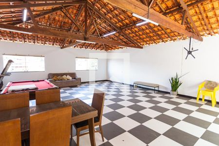 Casa à venda com 300m², 3 quartos e 2 vagasSalão de 