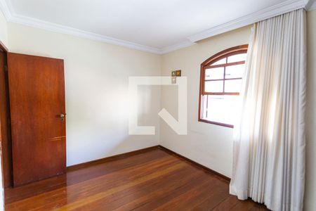 Casa à venda com 300m², 3 quartos e 2 vagasQuarto 3